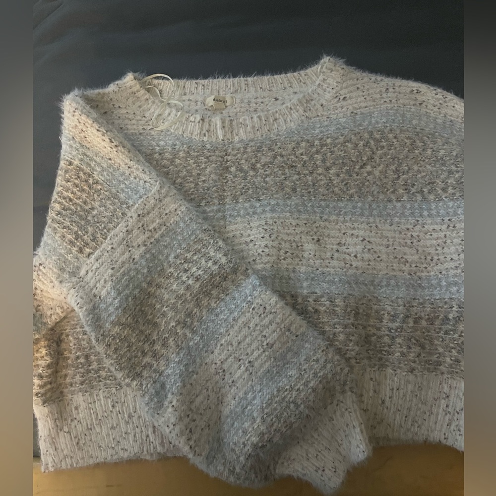 Crop sweater